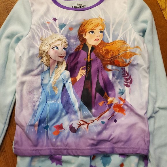 Frozen II Girls Pajamas - 10 - NWT! - Picture 2 of 3